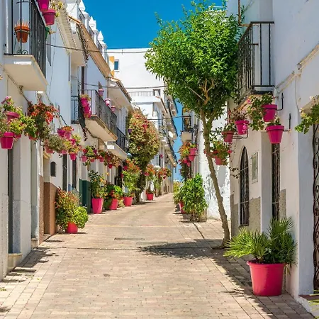 Sea Front Апартаменты *