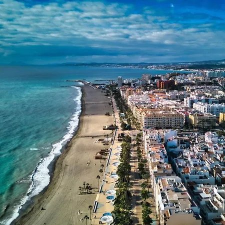 Sea Front Апартаменты *